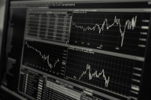 خسارات تقدر بالملايين لبنك البلد الكويتي في أزمة العام